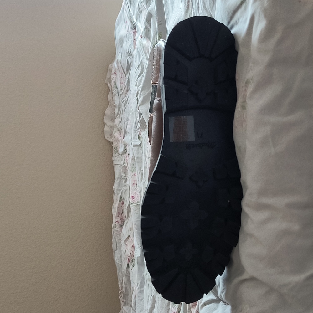 Madewell Poppy Tall Lugsole Boot - Picture 6 of 10